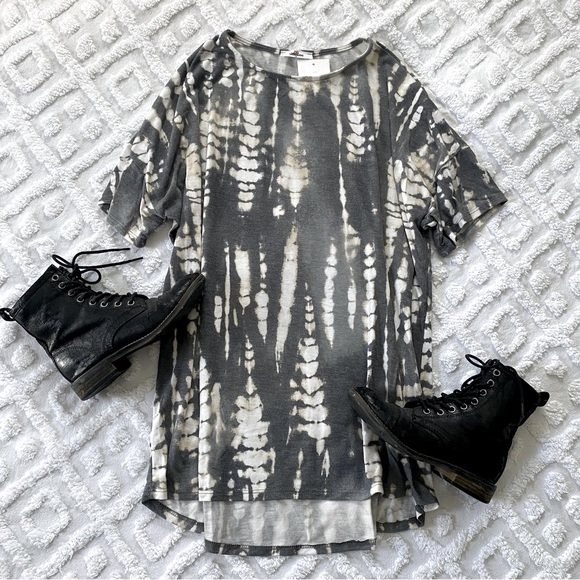 Rose & Remington Tops - R&R Tie Dye T-shirt Tee Top Oversized Shirt